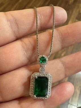 Emerald Green Halo Pendant Necklace - Women Jewelry